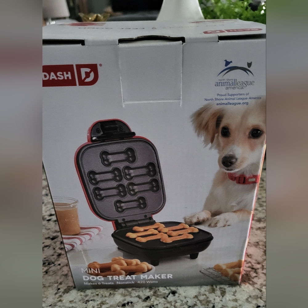 NEW DASH Mini Dog Treat Maker  Red